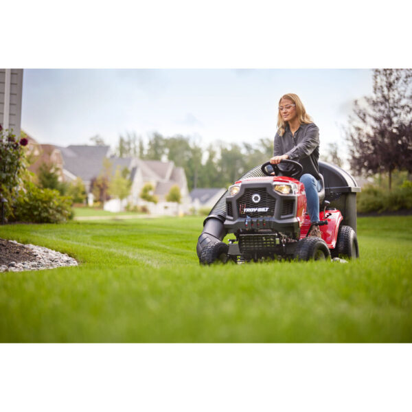 6d7c777879ab9d862083e4c0469048a9d7b9ac9c745f01f5c735244ecaadaec0 42 in. 547CC Engine Automatic Drive Gas Riding Lawn Mower